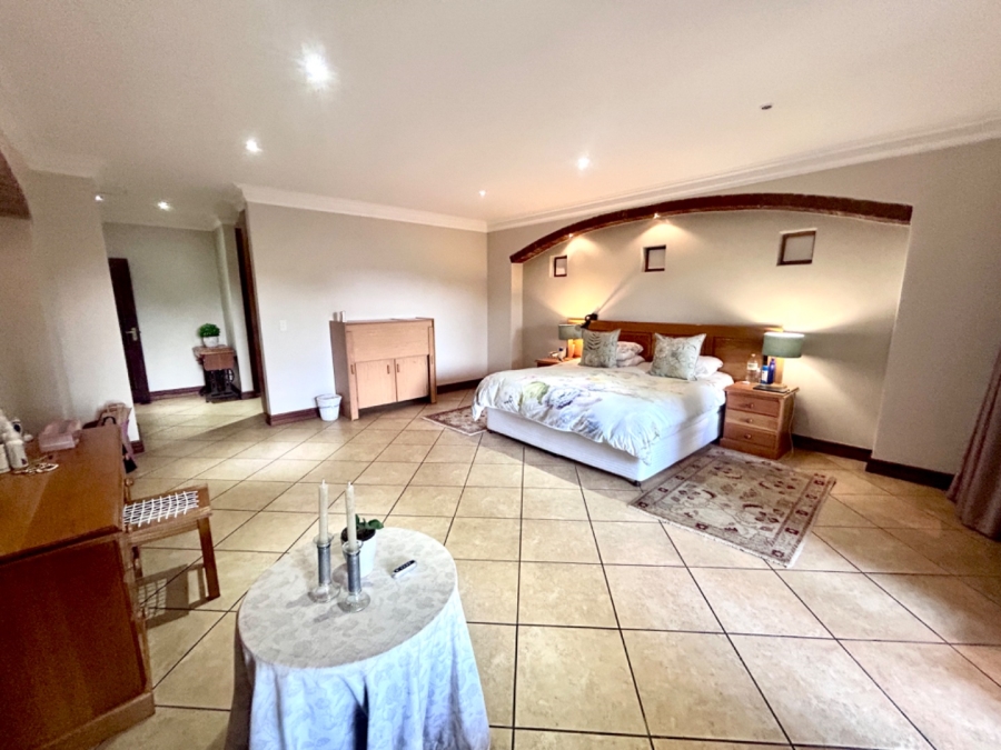 6 Bedroom Property for Sale in Midstream Estate Gauteng