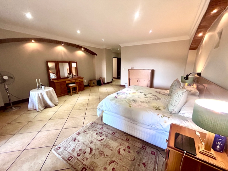 6 Bedroom Property for Sale in Midstream Estate Gauteng