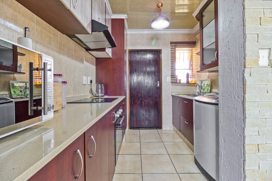 2 Bedroom Property for Sale in Ormonde View Gauteng