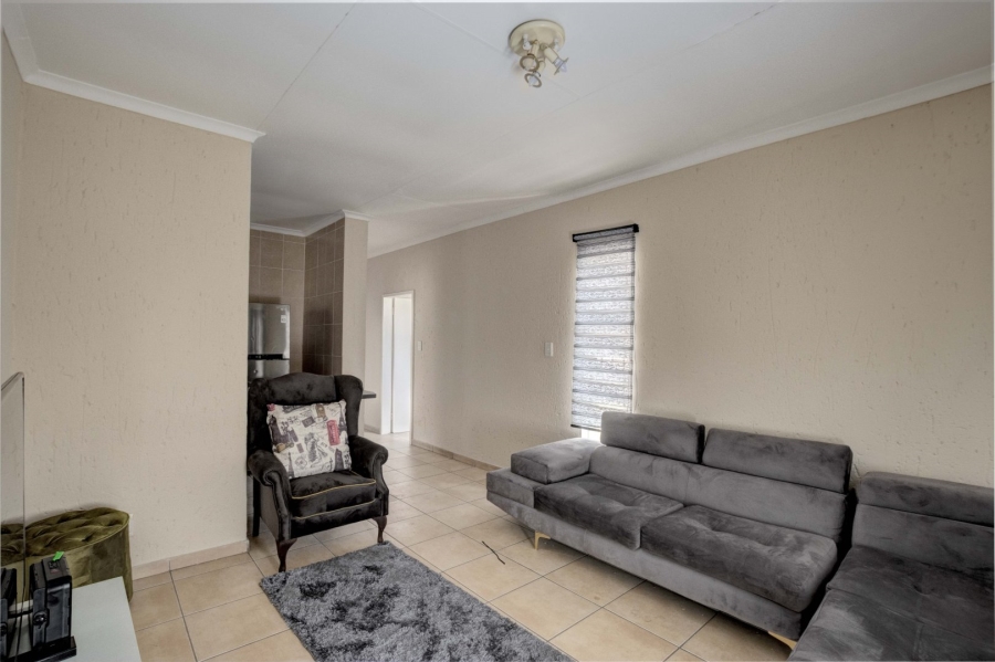 2 Bedroom Property for Sale in Ormonde View Gauteng