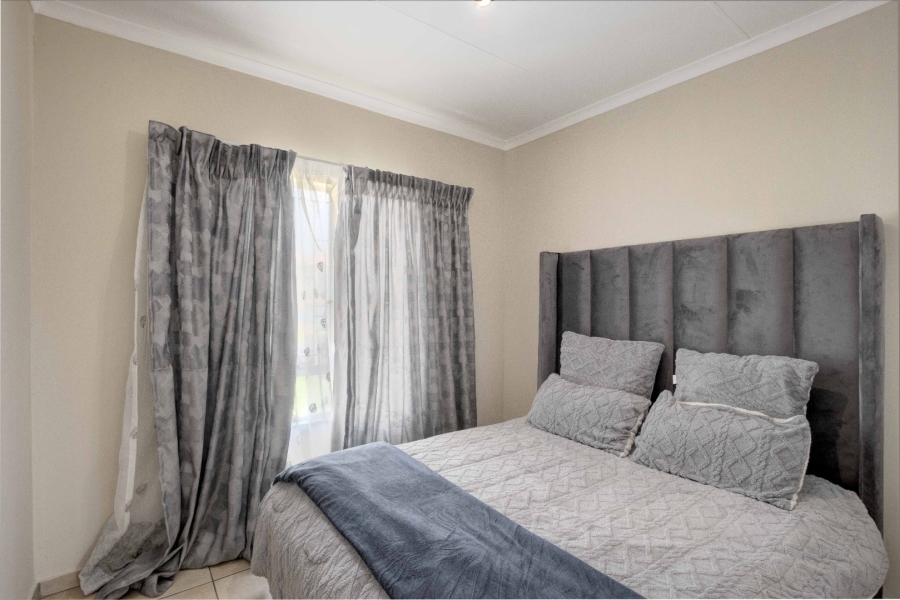 2 Bedroom Property for Sale in Ormonde View Gauteng