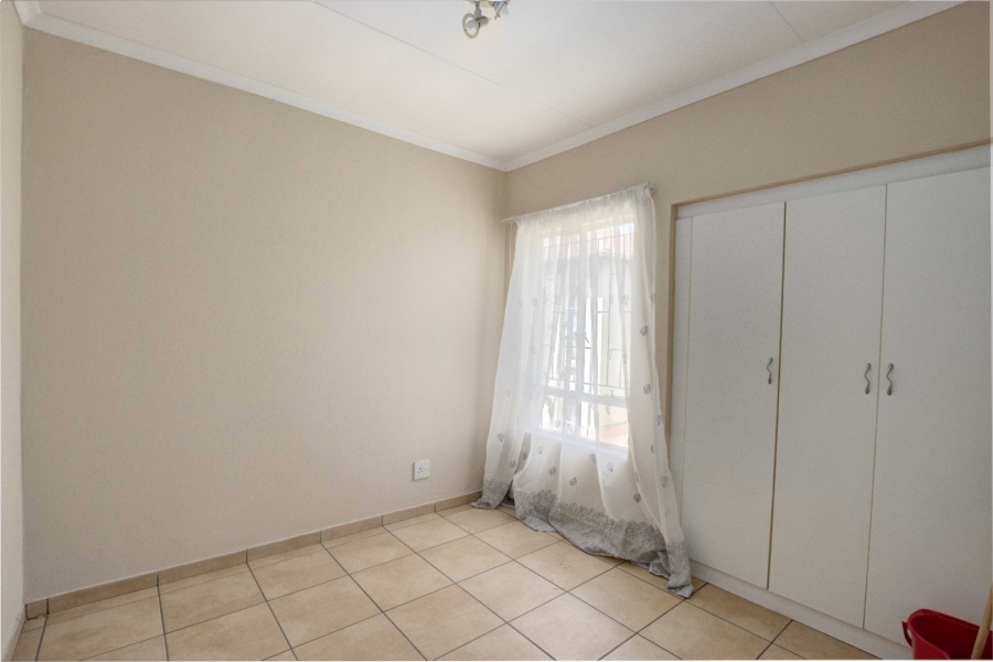 2 Bedroom Property for Sale in Ormonde View Gauteng