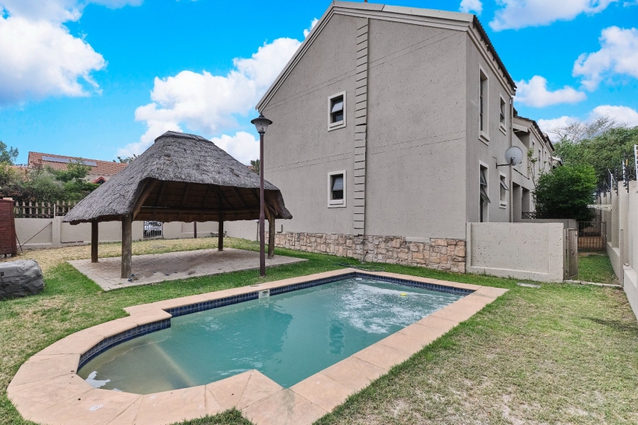 2 Bedroom Property for Sale in Craigavon Gauteng