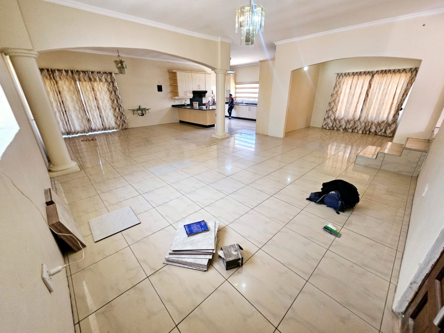 To Let 4 Bedroom Property for Rent in Erasmia Gauteng