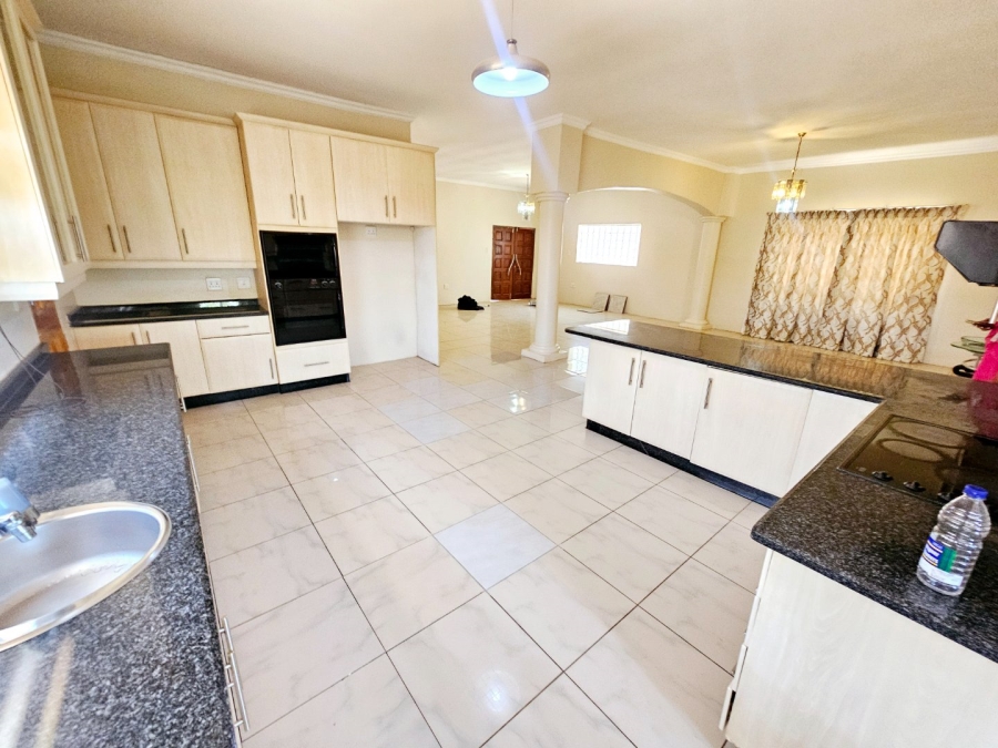 To Let 4 Bedroom Property for Rent in Erasmia Gauteng