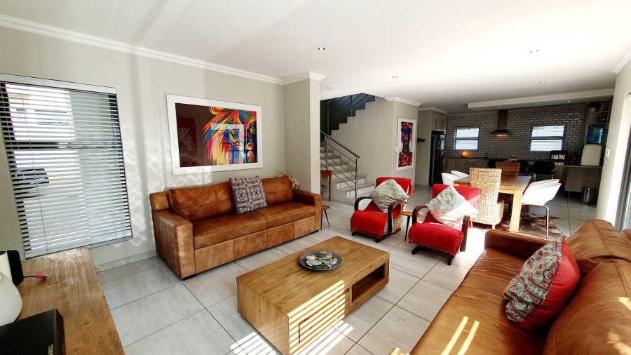 3 Bedroom Property for Sale in Magalieskruin Gauteng