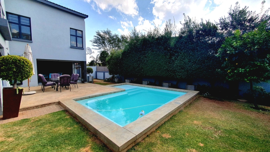 3 Bedroom Property for Sale in Magalieskruin Gauteng