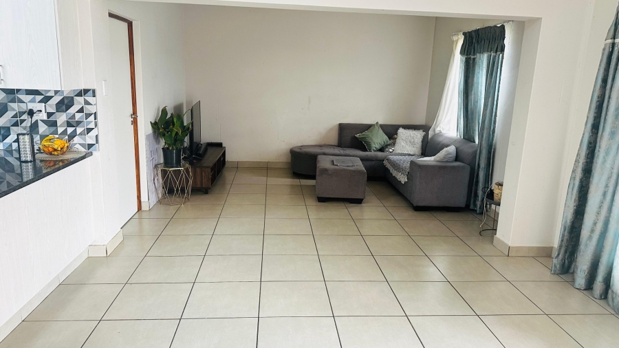 4 Bedroom Property for Sale in Roseacre Gauteng