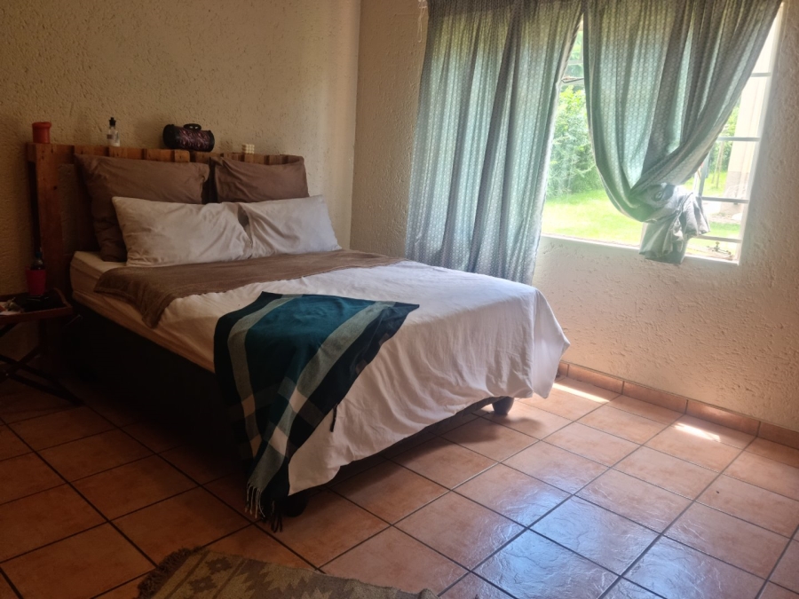 2 Bedroom Property for Sale in Die Hoewes Gauteng