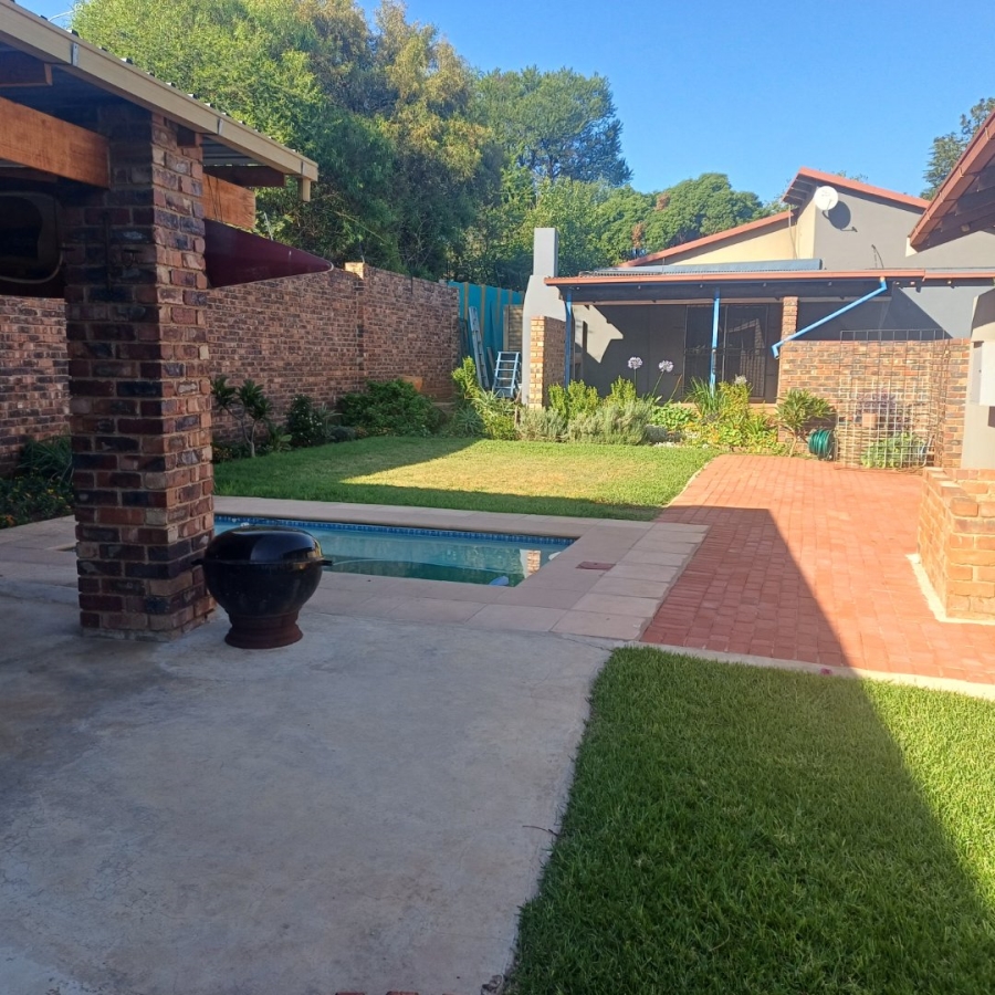 4 Bedroom Property for Sale in Lyttelton Manor Gauteng