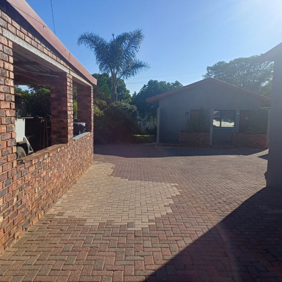 4 Bedroom Property for Sale in Lyttelton Manor Gauteng