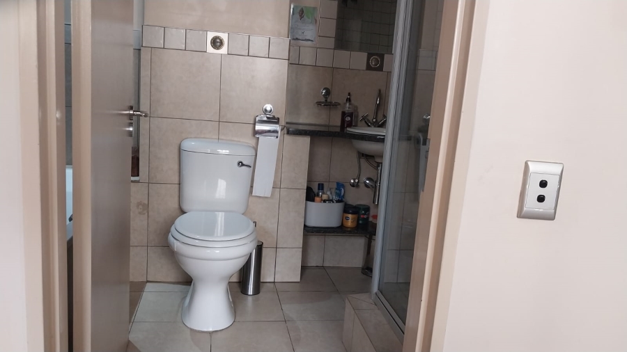 1 Bedroom Property for Sale in Marshalltown Gauteng