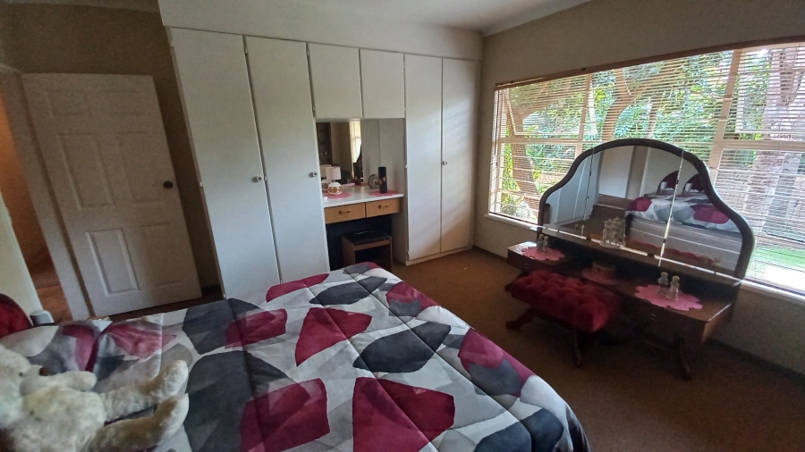  Bedroom Property for Sale in Groblerpark Gauteng