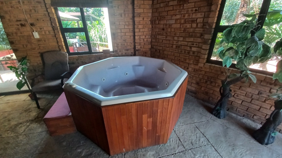  Bedroom Property for Sale in Groblerpark Gauteng