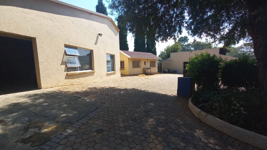  Bedroom Property for Sale in Groblerpark Gauteng