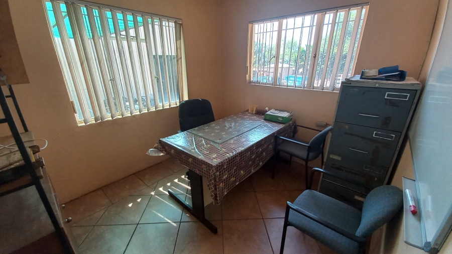  Bedroom Property for Sale in Groblerpark Gauteng