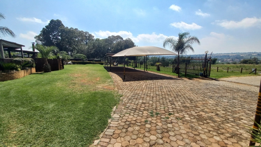  Bedroom Property for Sale in Groblerpark Gauteng