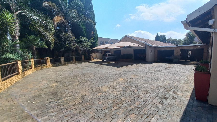  Bedroom Property for Sale in Groblerpark Gauteng