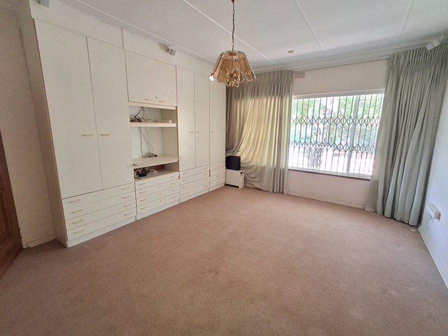 To Let 5 Bedroom Property for Rent in Hyde Park Gauteng