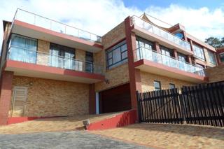 6 Bedroom Property for Sale in Roodekrans Gauteng