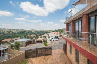 6 Bedroom Property for Sale in Roodekrans Gauteng