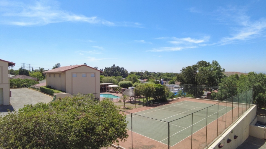 2 Bedroom Property for Sale in Primrose Hill Gauteng