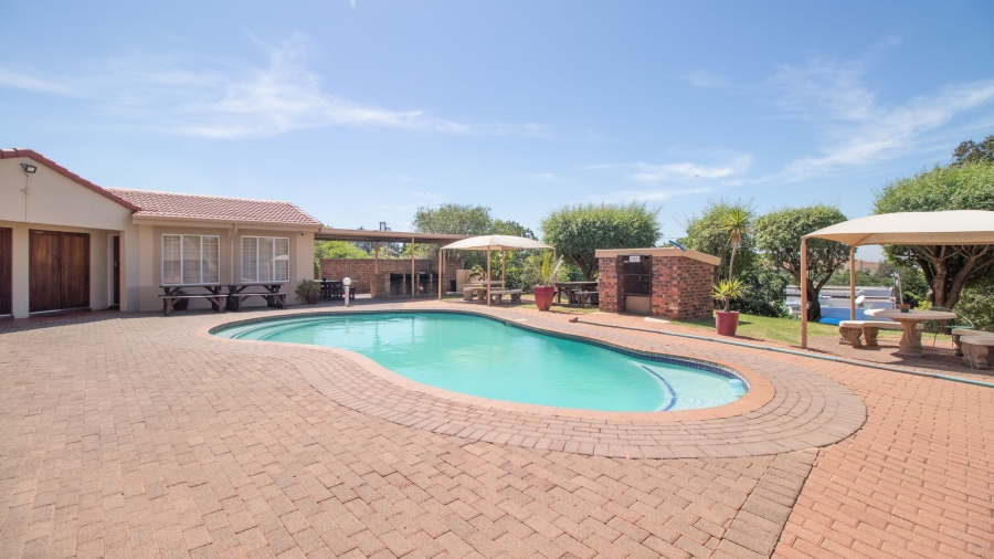 2 Bedroom Property for Sale in Primrose Hill Gauteng