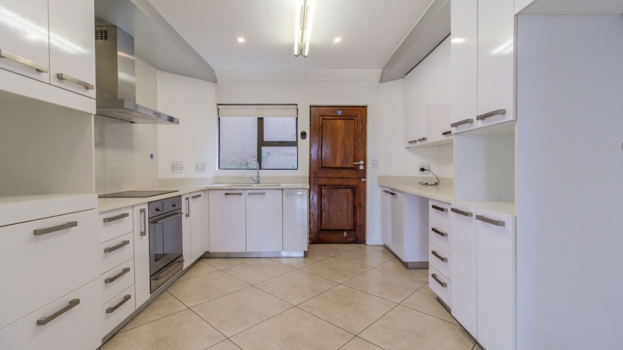 3 Bedroom Property for Sale in Bassonia Rock Gauteng