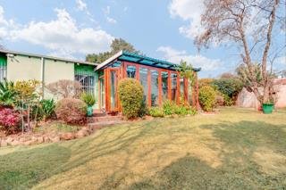 3 Bedroom Property for Sale in Weltevreden Park Gauteng