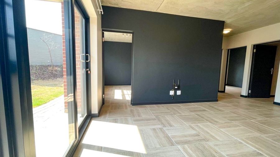 To Let 2 Bedroom Property for Rent in The Precinct Gauteng