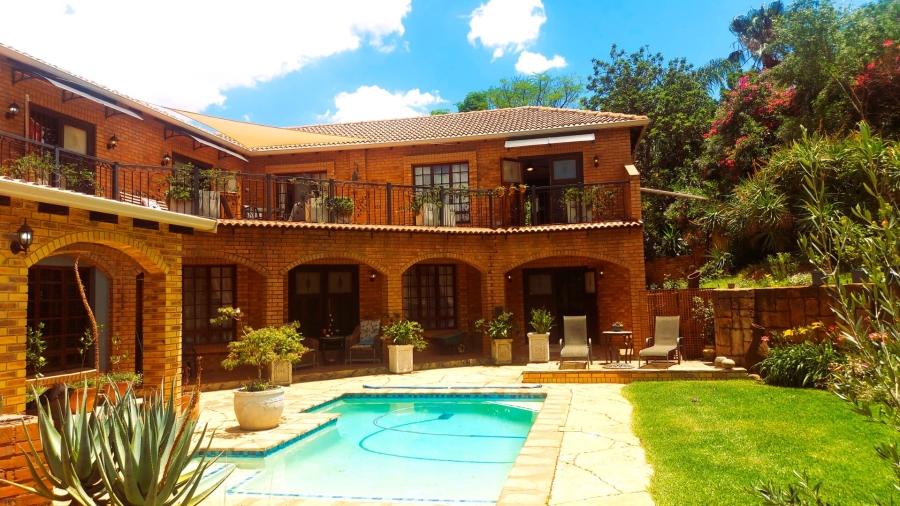 4 Bedroom Property for Sale in Faerie Glen Gauteng