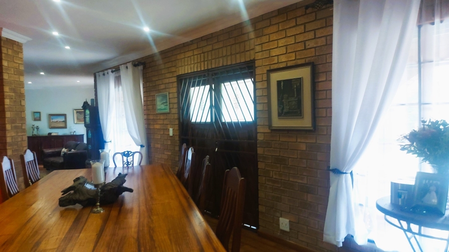 4 Bedroom Property for Sale in Faerie Glen Gauteng