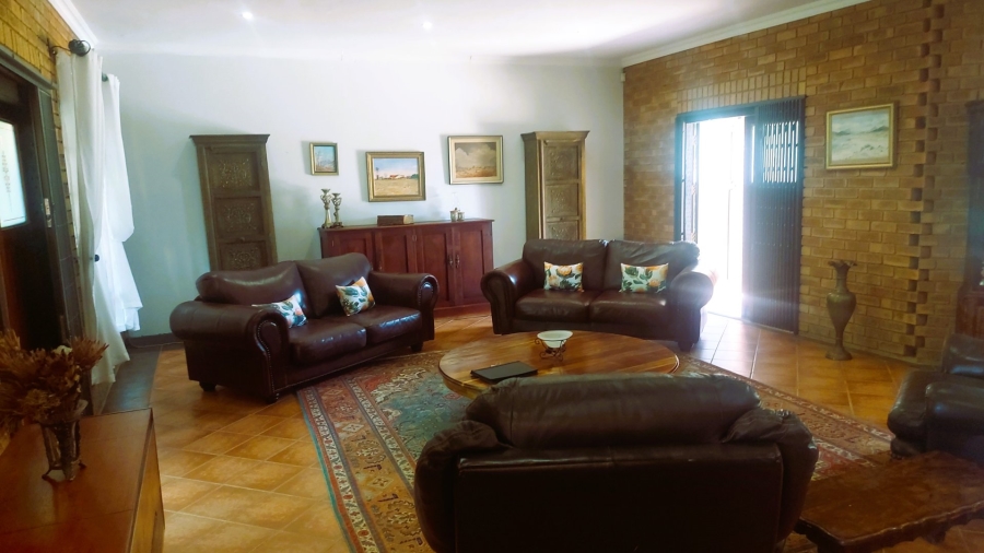 4 Bedroom Property for Sale in Faerie Glen Gauteng