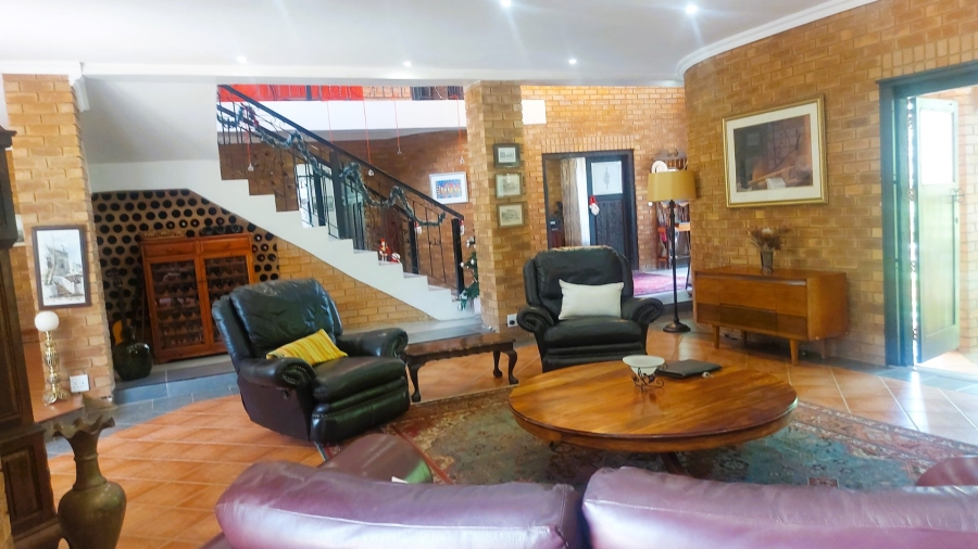 4 Bedroom Property for Sale in Faerie Glen Gauteng