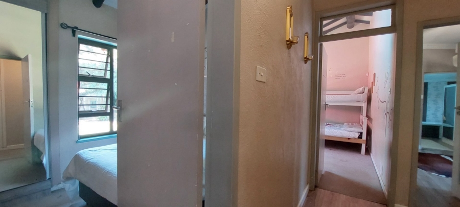 3 Bedroom Property for Sale in Glenanda Gauteng