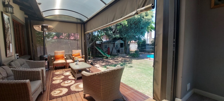 3 Bedroom Property for Sale in Glenanda Gauteng