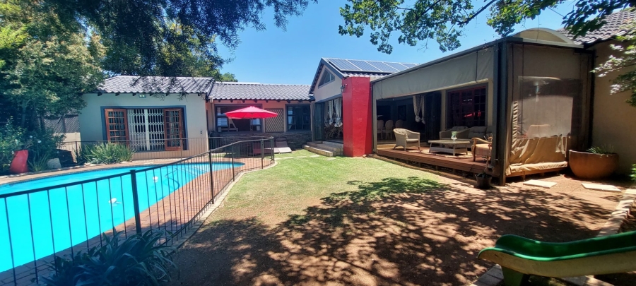 3 Bedroom Property for Sale in Glenanda Gauteng