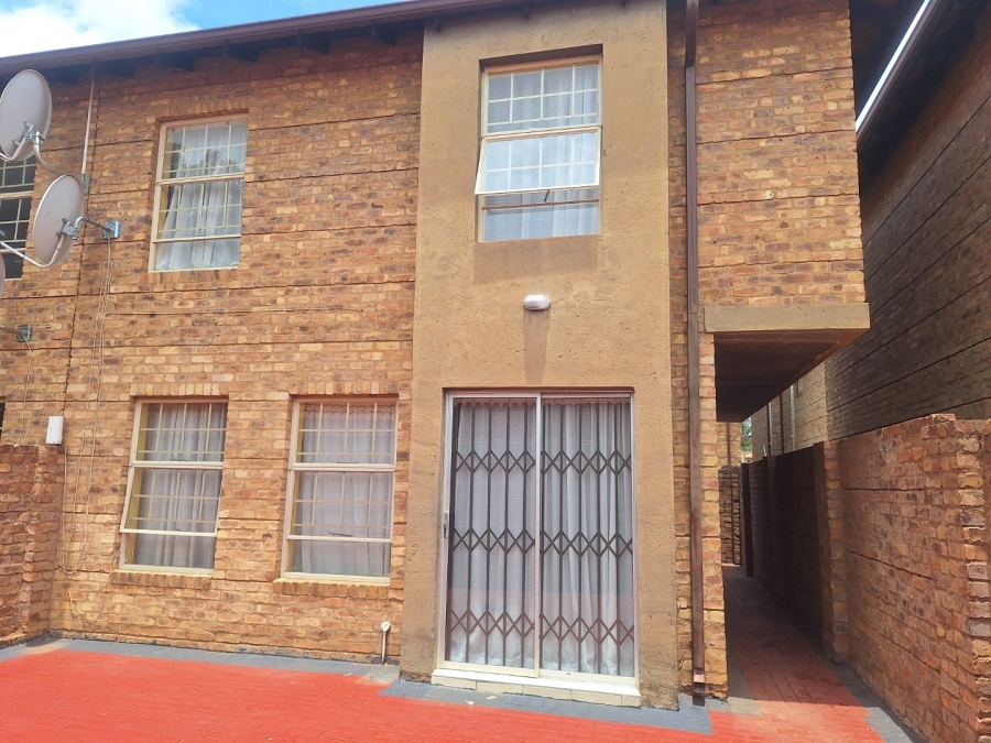 3 Bedroom Property for Sale in Theresa Park Gauteng