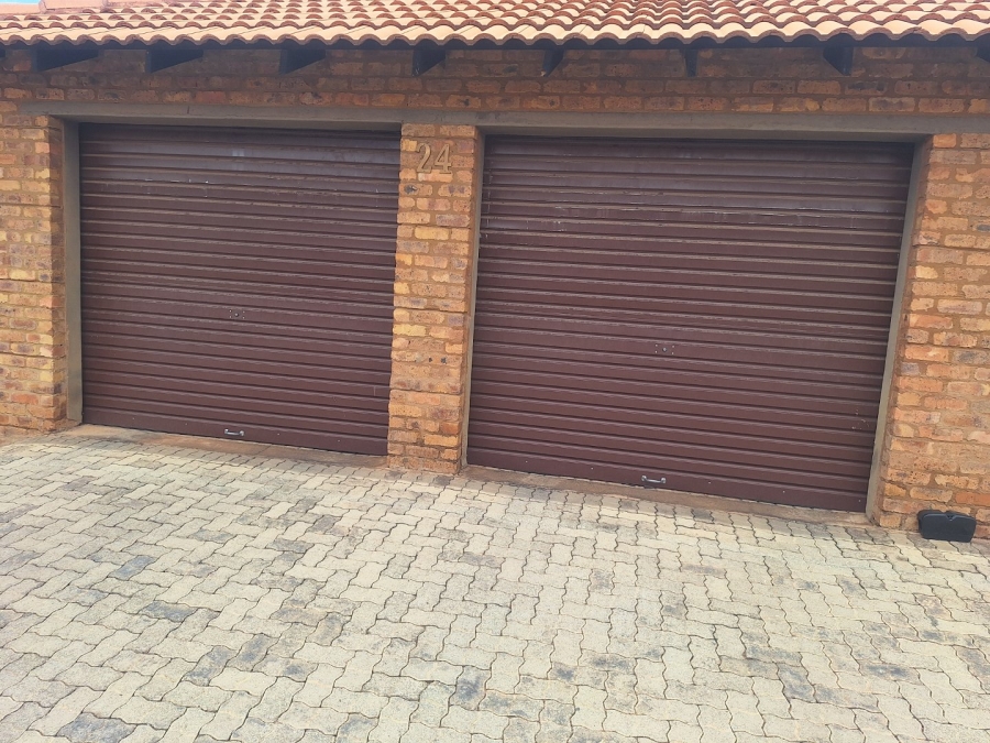 3 Bedroom Property for Sale in Theresa Park Gauteng