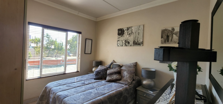 2 Bedroom Property for Sale in Pretoria North Gauteng