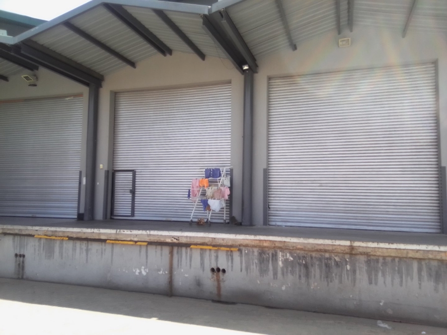 To Let commercial Property for Rent in Barbeque Downs Gauteng