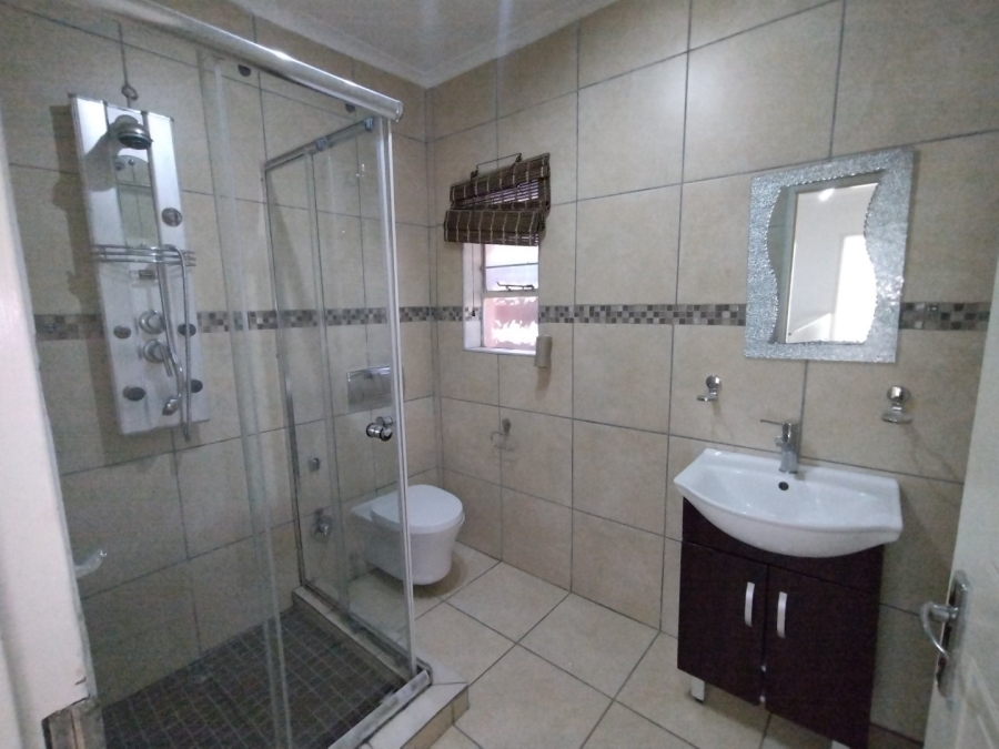 To Let 3 Bedroom Property for Rent in Bedfordview Gauteng