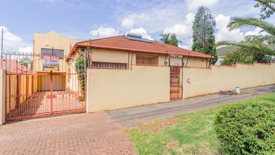 4 Bedroom Property for Sale in Kensington Gauteng