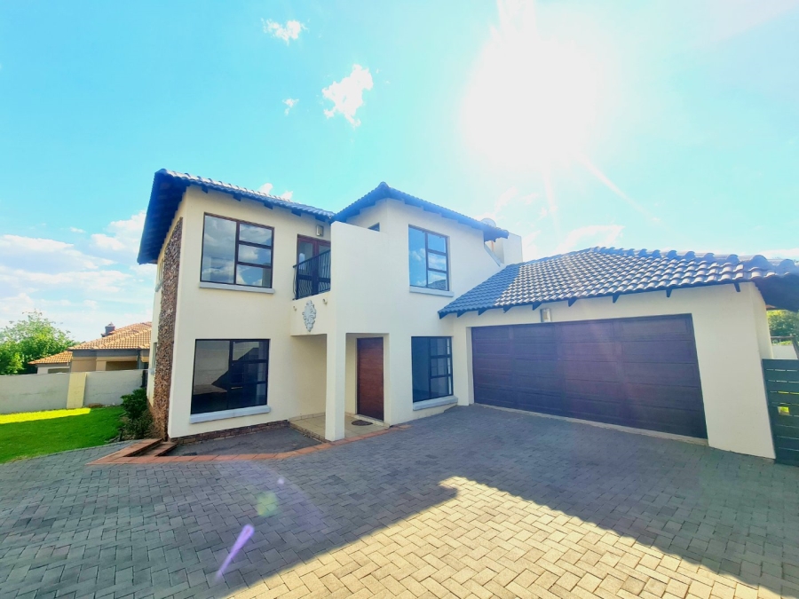 4 Bedroom Property for Sale in Amberfield Valley Gauteng