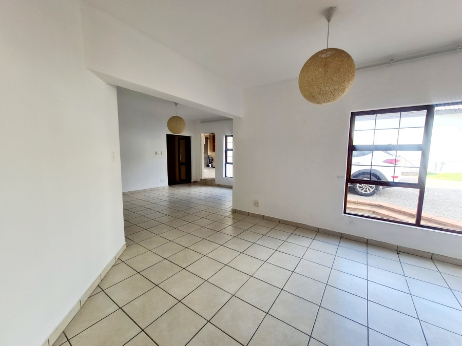 4 Bedroom Property for Sale in Amberfield Valley Gauteng