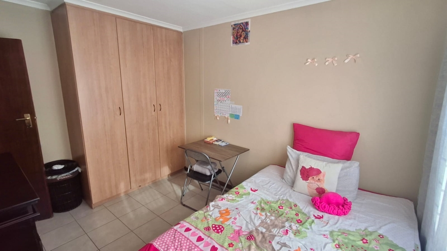 2 Bedroom Property for Sale in Montana Gauteng