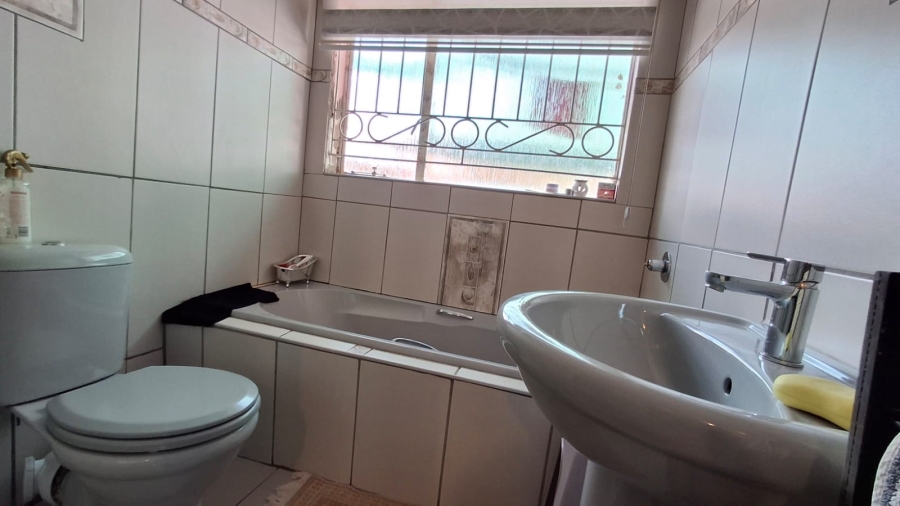 3 Bedroom Property for Sale in Doornpoort Gauteng