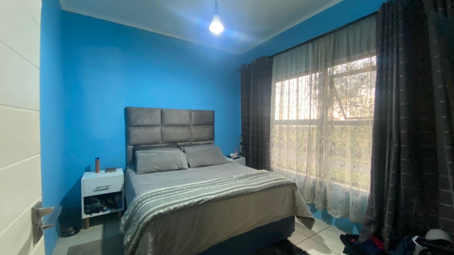 1 Bedroom Property for Sale in Oakdene Gauteng