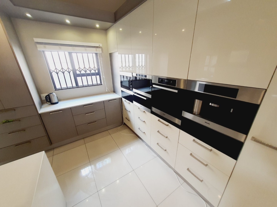 4 Bedroom Property for Sale in Waterkloof Glen Gauteng