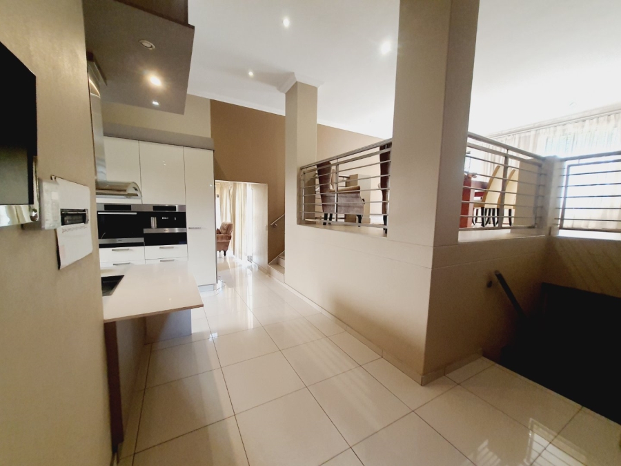 4 Bedroom Property for Sale in Waterkloof Glen Gauteng